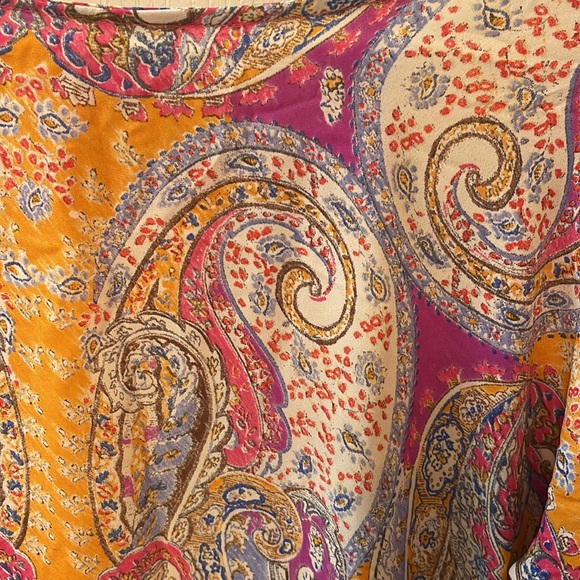 Ivy Jane Bell sleeve top-  size M/L - Picture 4 of 5